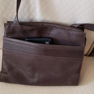 Kenneth Cole Chocolate Brown Leather Crossbody Bag